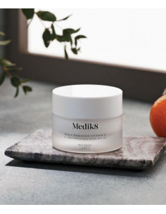 MEDIK8 DAILY RADIANCE...